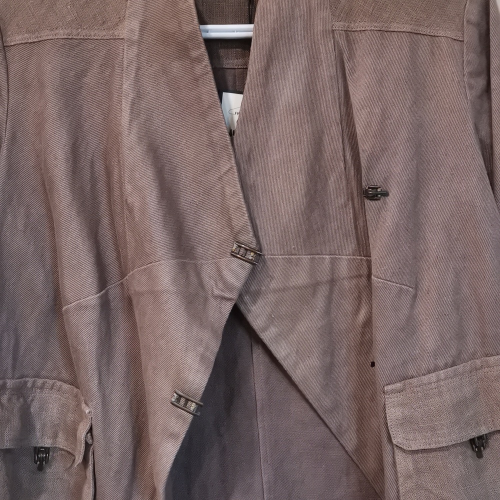 Where | Light Jacket - Picture 2 of 5